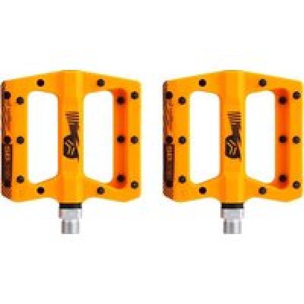 sb3 shelter orange flat pedals