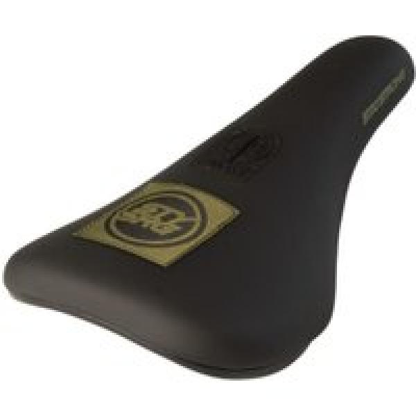 selle stay strong icon patch slim pivotal logo vert