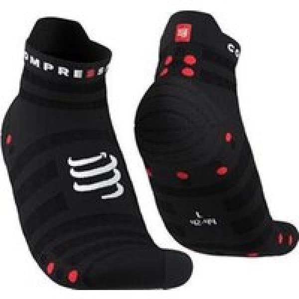 paar compressport pro racing sokken v4 0 ultralight run low zwart