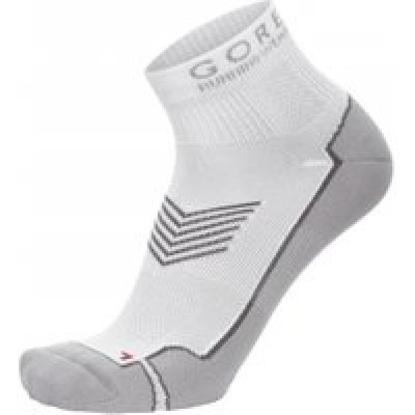 paar gore running wear essential sokken wit